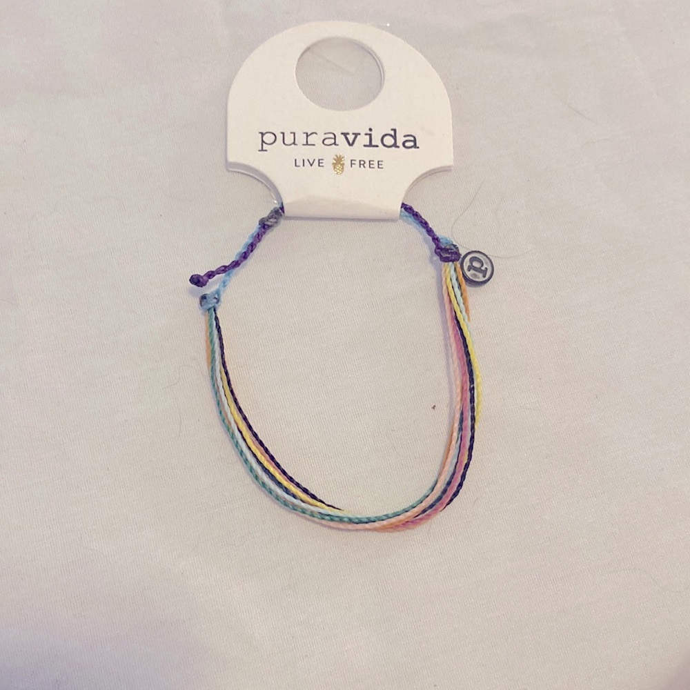 Puravida bracelet.